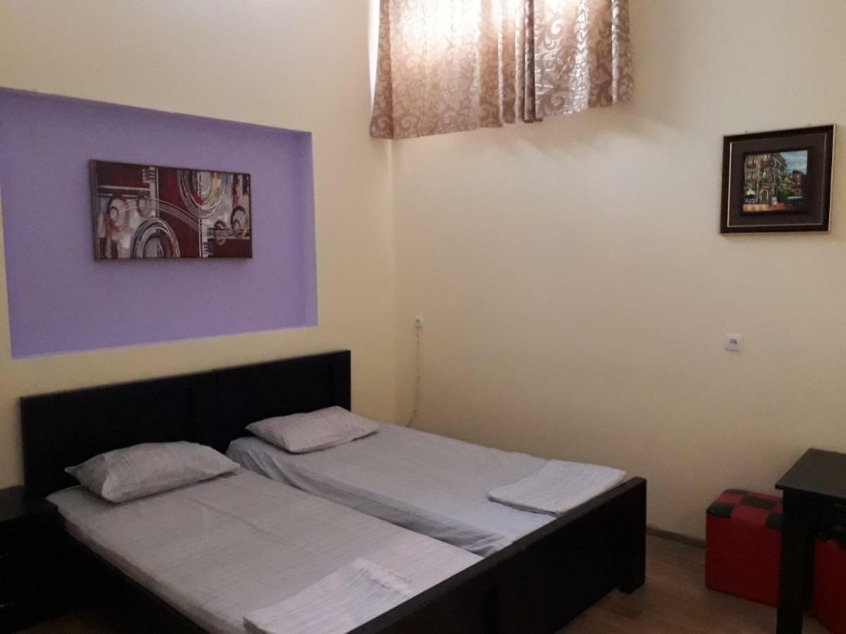 Hostel City Center *