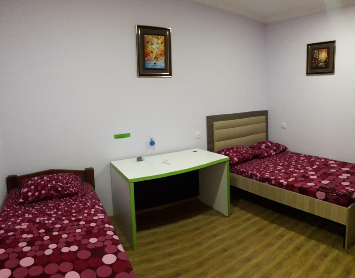Hostel City Center *
