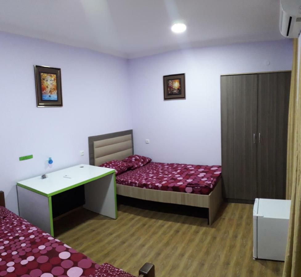 Hostel City Center *